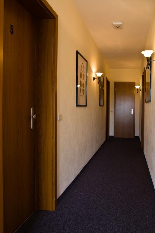 Gaestehaus Zur Kurve Zirndorf Luaran gambar
